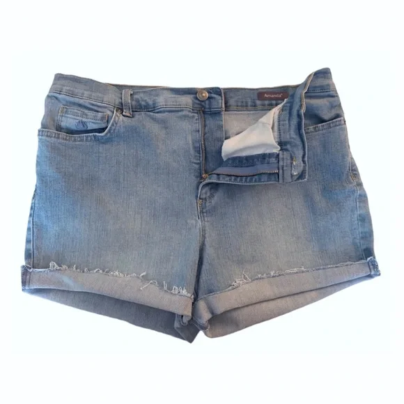 Gloria Vanderbilt Shorts Denim Women's Shorts Amanda Distressed Shorts Size 16 - Picture 11 of 12